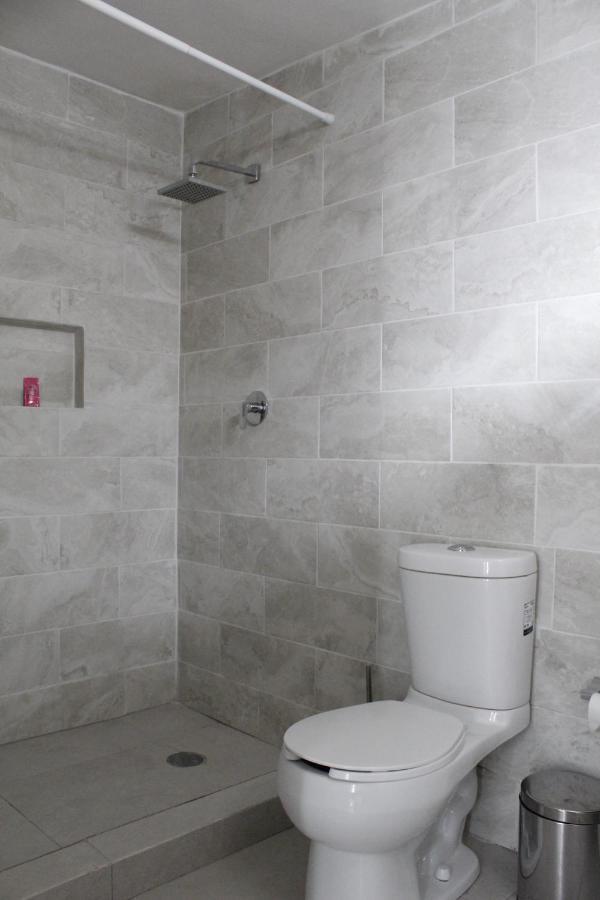 Suites Ciento 37 León Exterior foto